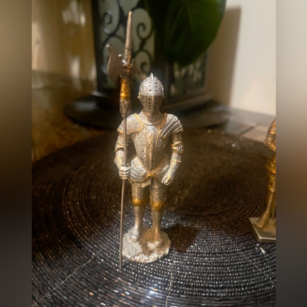 Set of 4 Knights ! - Picture 5 of 16